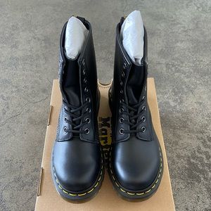 Dr. Martens 1460 Smooth Leather Lace Up Boots